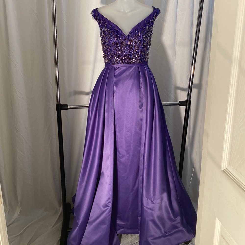 Mac Duggal Size 2 Purple Beaded Ball Gown